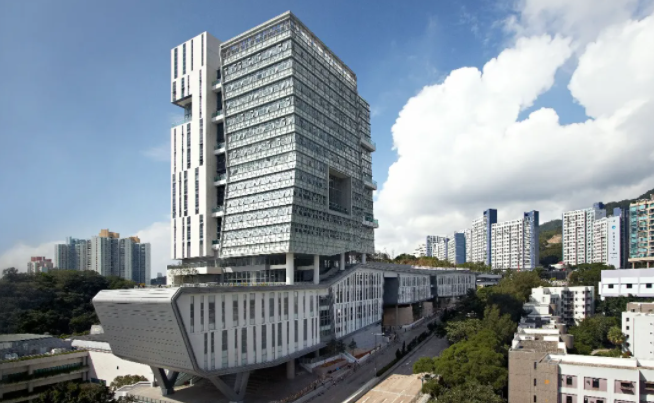 香港城市大學(xué)相當(dāng)于內(nèi)地的什么大學(xué)等級呢？