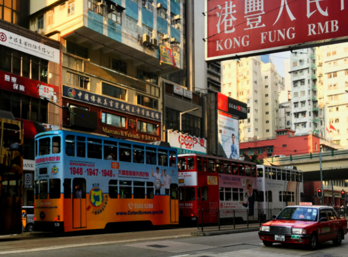 在香港讀大學(xué)需要多少花費(fèi)呢？