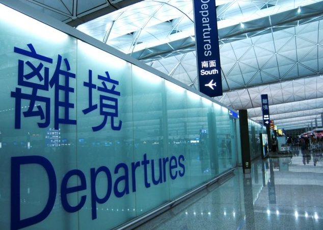 香港人移民舉家回流原因是什么？