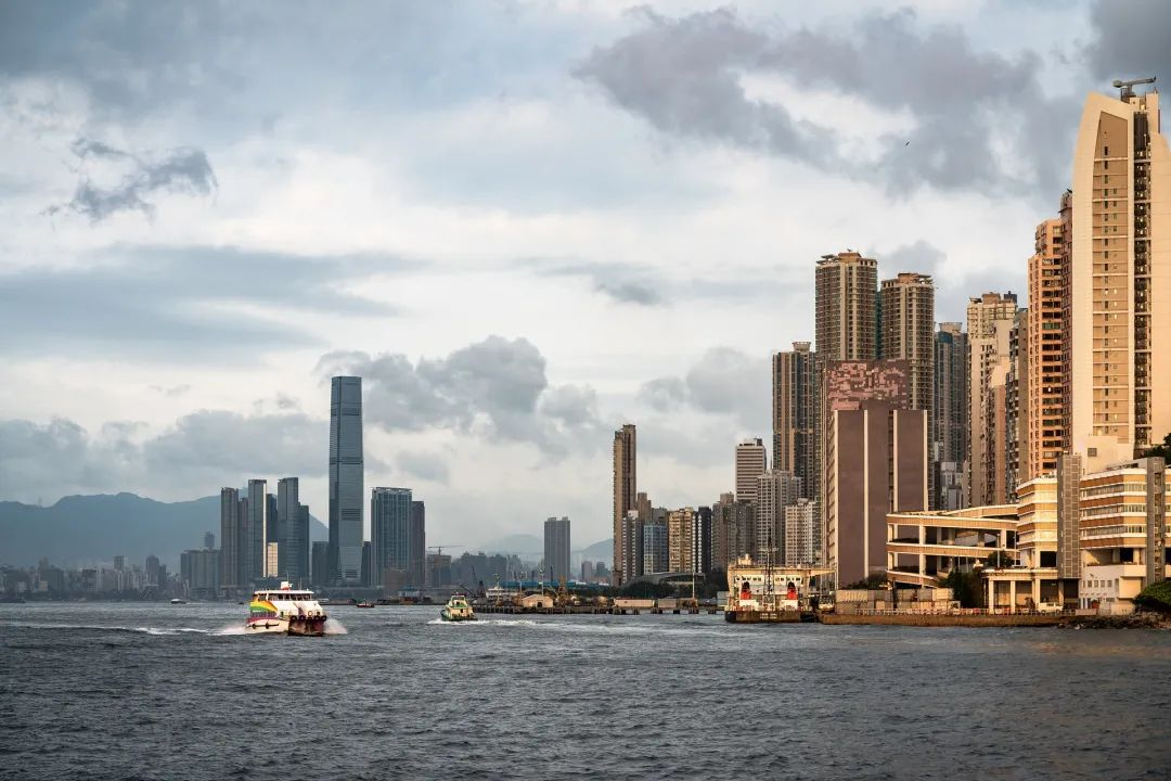 家庭收入要達到這個數(shù)，規(guī)劃香港身份才有奔頭！